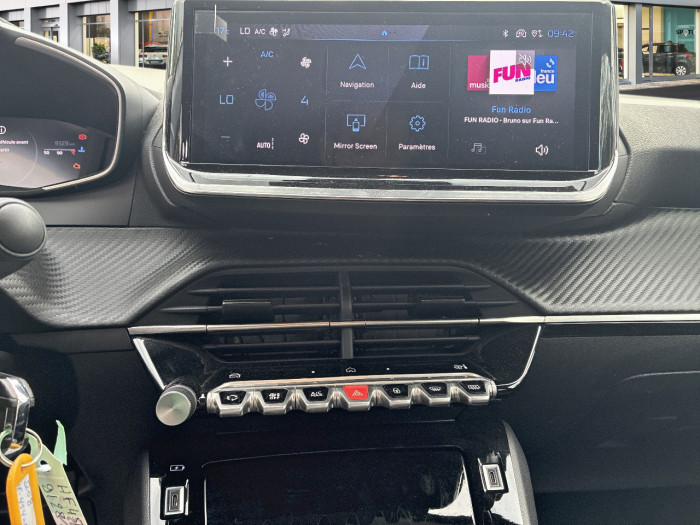 Peugeot 208 100 S&S BVM6 Allure