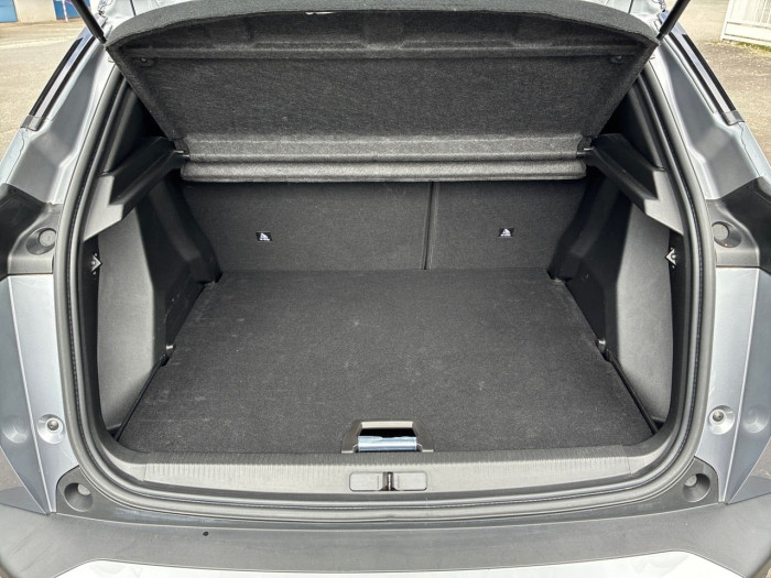 Peugeot 2008 PureTech 130 S&S EAT8 GT