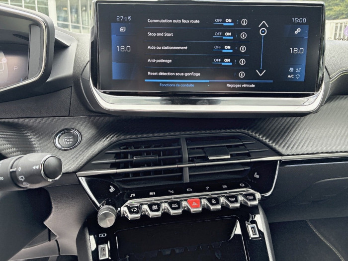 Peugeot 2008 PureTech 130 S&S EAT8 GT