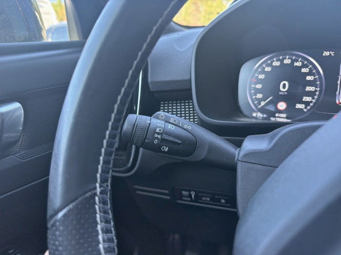 Volvo XC40 T5 Recharge 180+82 ch DCT7 R-Design