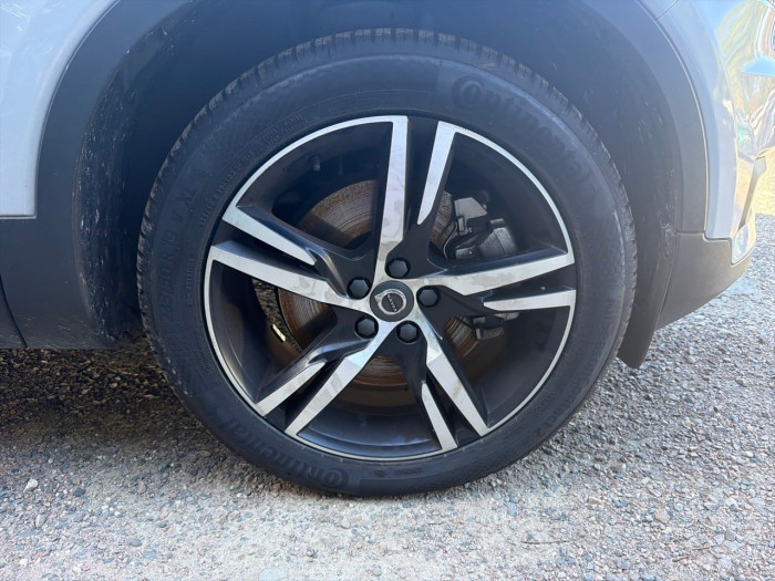 Volvo XC40 T5 Recharge 180+82 ch DCT7 R-Design