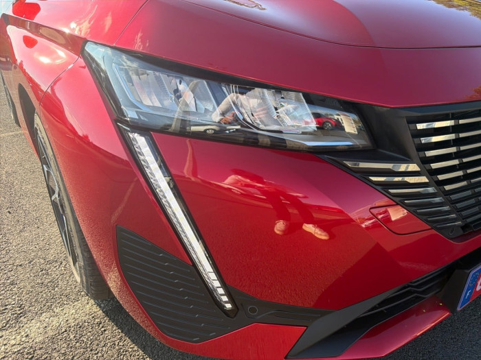 Peugeot 308 PHEV 180 e-EAT8 Allure