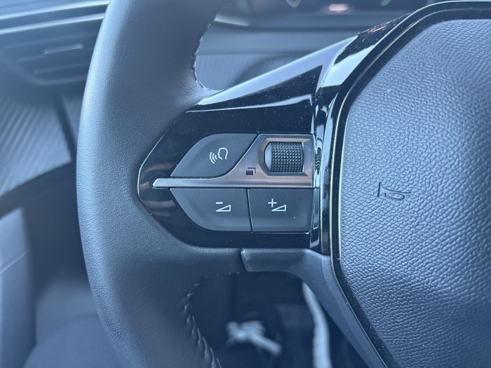 Peugeot 2008 ELECTRIQUE 54 kWh 156 ch Allure