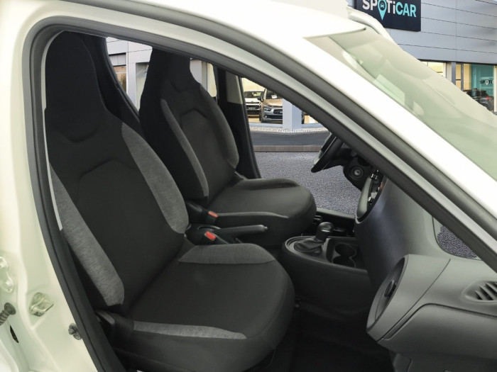 Toyota AYGO X MY23 1.0 VVT-i 72 S-CVT Air Collection