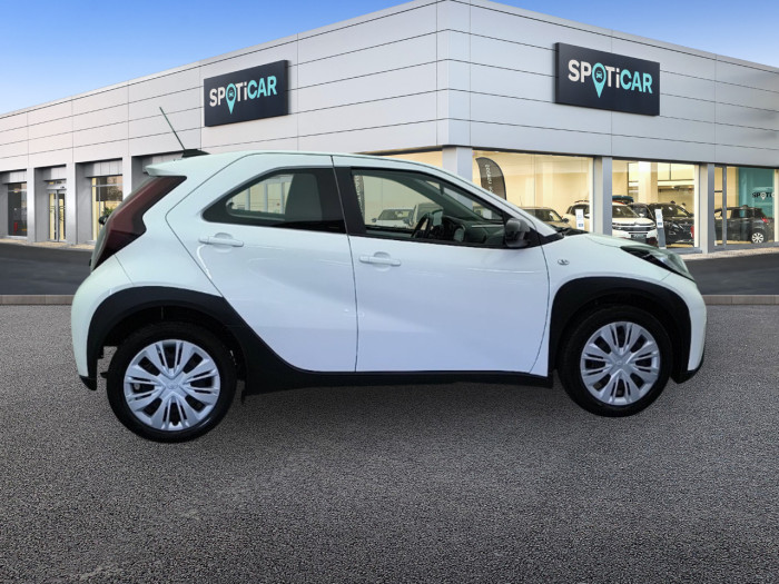 Toyota AYGO X MY23 1.0 VVT-i 72 S-CVT Air Collection