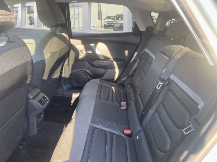 Citroën C4 PureTech 130 S&S EAT8 Shine