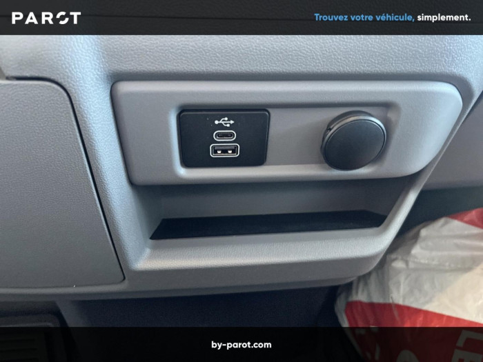 Ford Transit Custom Fg 320 L1H1 2.5 Duratec 232ch Hybride rechargeable Limited CVT