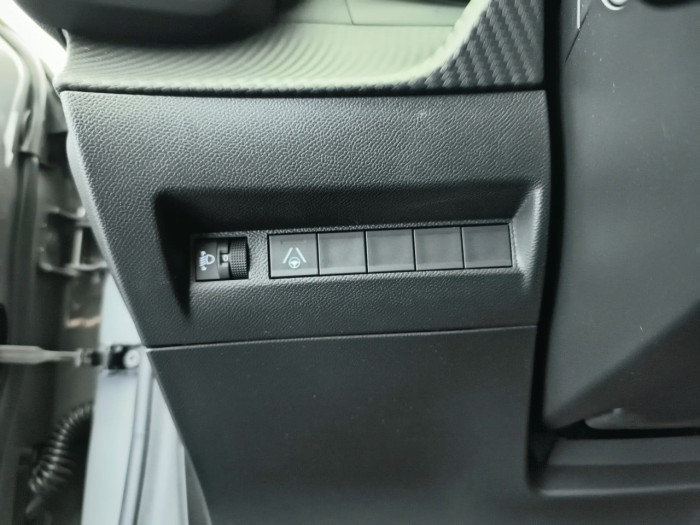 Peugeot 208 Hybrid 100 e-DCS6 Allure