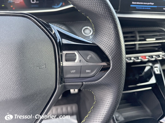 Peugeot 2008 PureTech 130 S&S BVM6 GT