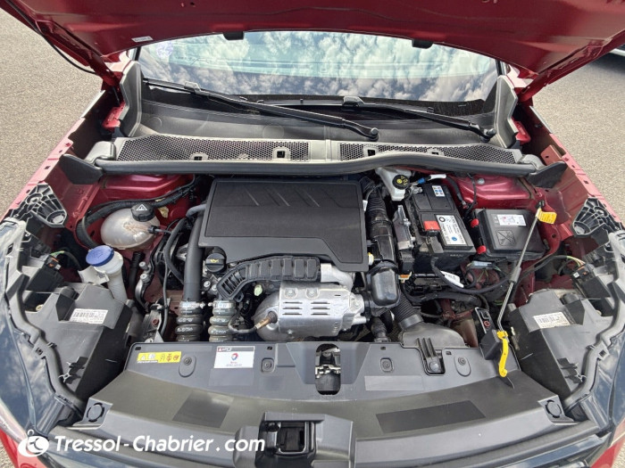 Peugeot 2008 PureTech 130 S&S BVM6 GT