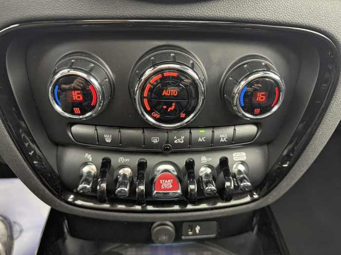 MINI CLUBMAN F54 LCI Cooper 136 ch DKG7 Edition Knightsbridge