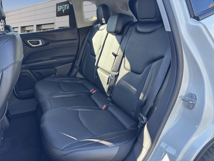 Jeep Compass 1.5 Turbo T4 130 ch BVR7 e-Hybrid Summit