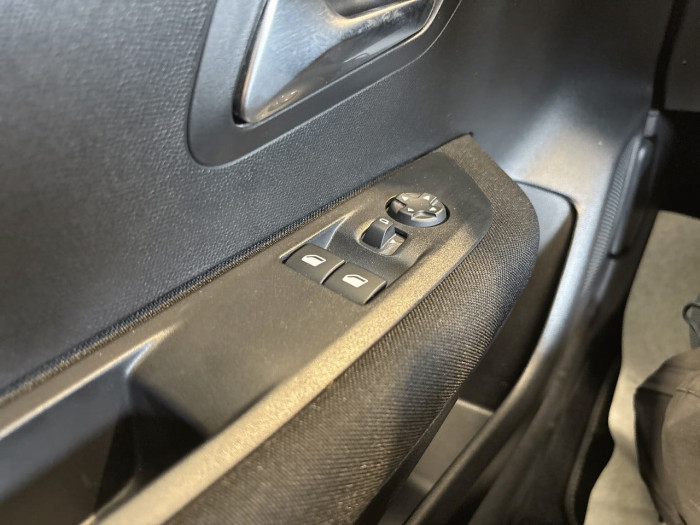 Peugeot 208 ELECTRIQUE 50 kWh 136ch Active
