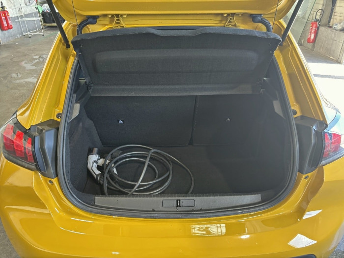 Peugeot 208 ELECTRIQUE 50 kWh 136ch Active
