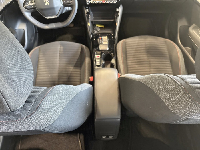 Peugeot 208 ELECTRIQUE 50 kWh 136ch Active