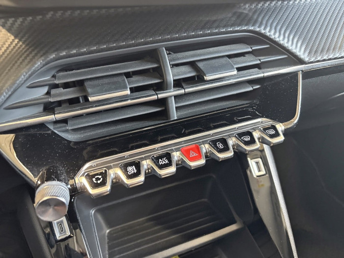 Peugeot 208 ELECTRIQUE 50 kWh 136ch Active