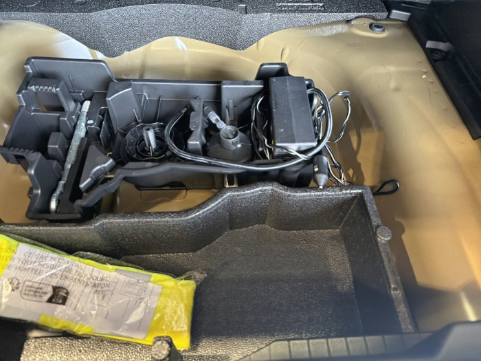 Peugeot 2008 PureTech 130 S&S EAT8 GT