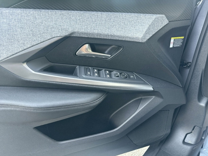 Peugeot 5008 Nouveau Hybrid 145 ch e-DCS6 Allure