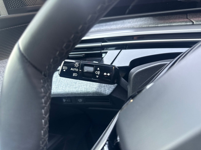 Peugeot 5008 Nouveau Hybrid 145 ch e-DCS6 Allure