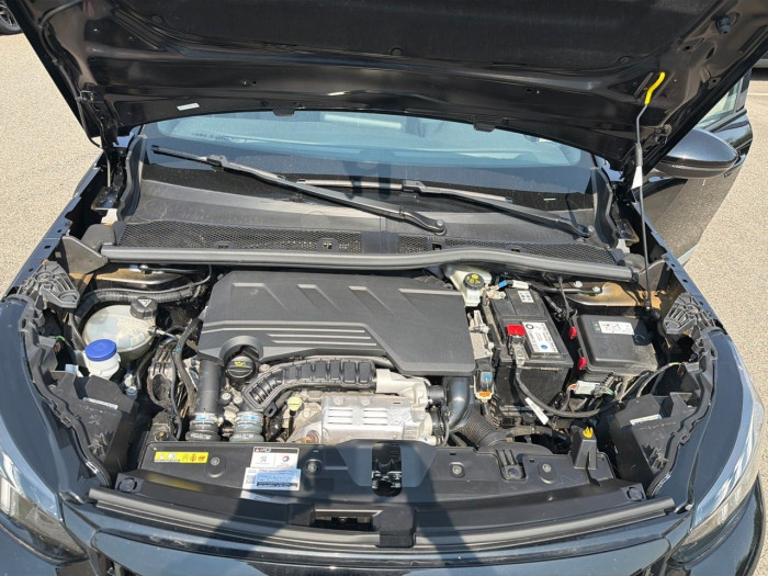 Peugeot 2008 PureTech 155 S&S EAT8 GT