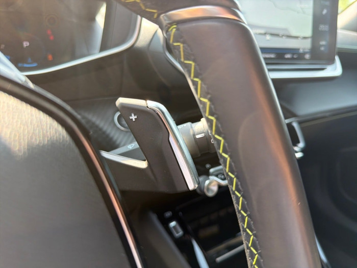 Peugeot 2008 PureTech 155 S&S EAT8 GT