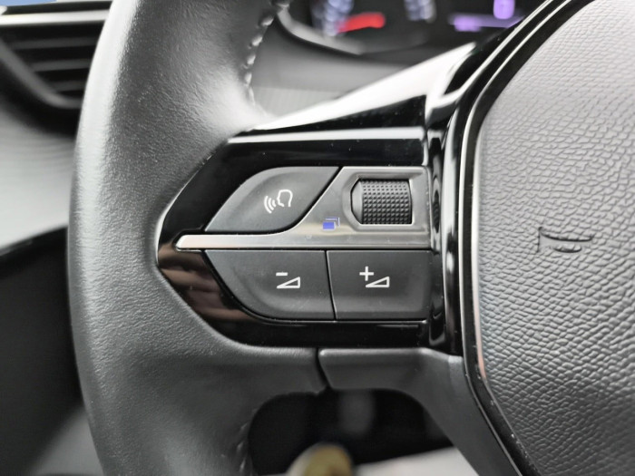 Peugeot 208 BUSINESS PureTech 75 S&S BVM5 Active Business