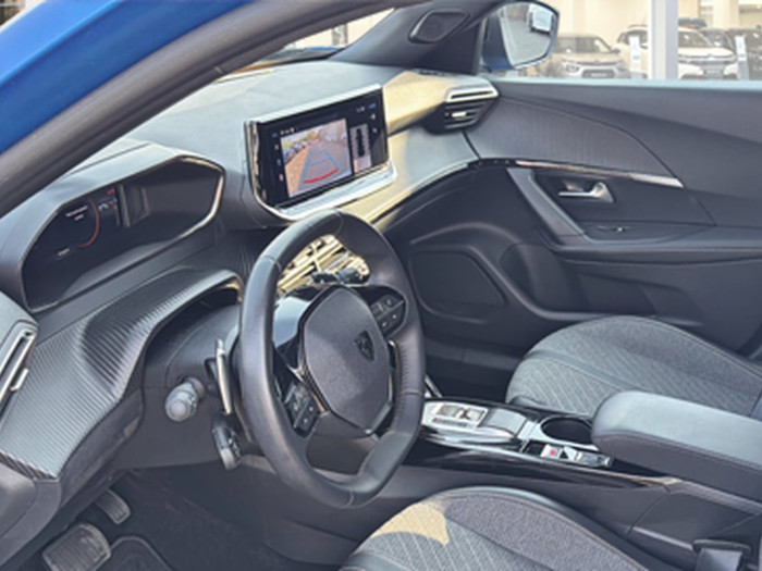 Peugeot 2008 PureTech 130 S&S EAT8 Allure