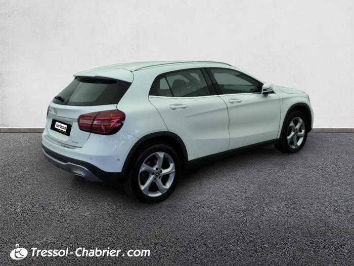 Mercedes GLA 200 7-G DCT Sensation