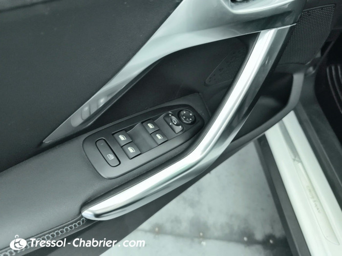 Peugeot 2008 PureTech 130ch S&S EAT6 Crossway