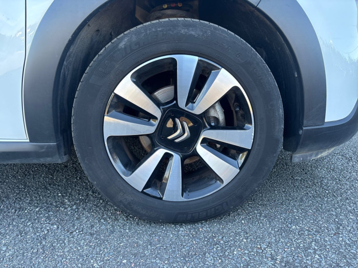 Citroën C3 1.2 PureTech 110ch S&S Shine 120-123g