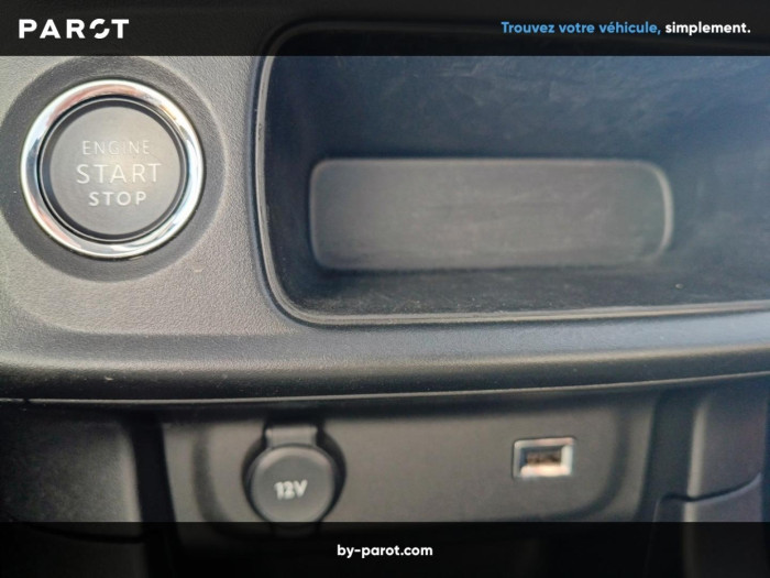 Citroën C3 1.2 PureTech 110ch S&S Shine 120-123g