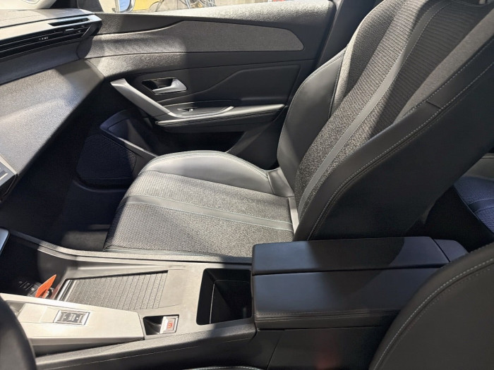 Peugeot 308 DIESEL BlueHDi 130ch S&S EAT8 Allure