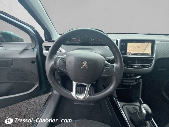 Peugeot 2008 PureTech 82ch S&S BVM5 Signature