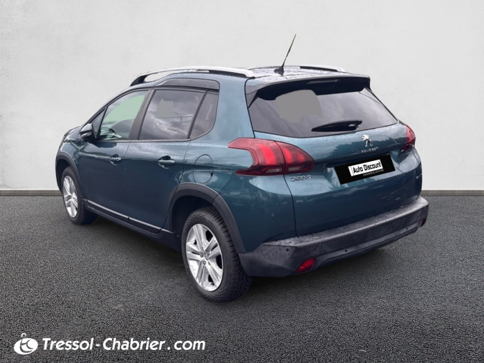 Peugeot 2008 PureTech 82ch S&S BVM5 Signature