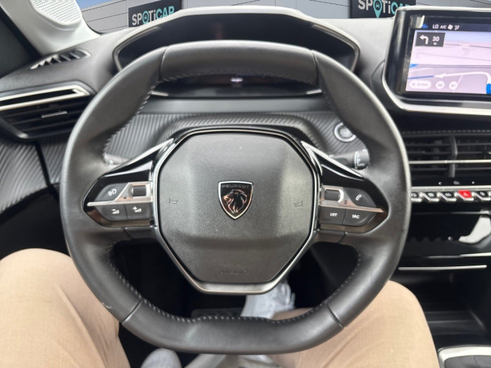 Peugeot 208 100 S&S BVM6 Allure