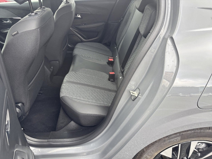 Peugeot 208 100 S&S BVM6 Allure