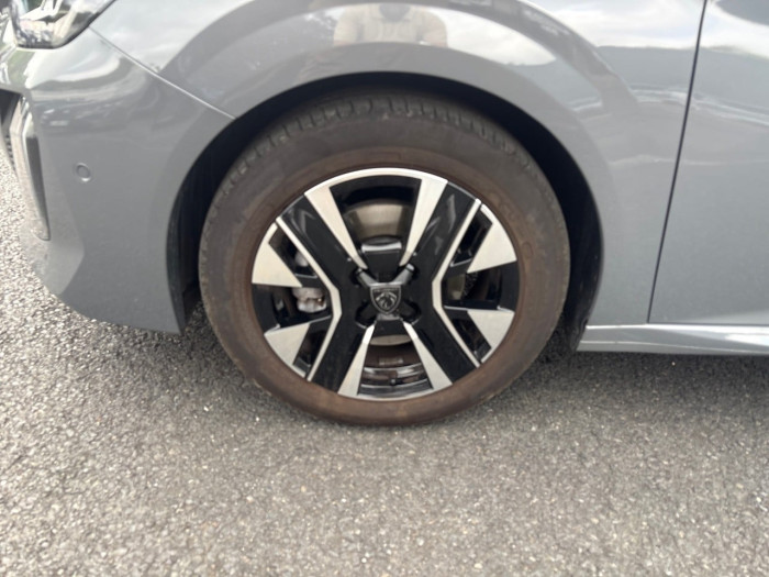 Peugeot 208 100 S&S BVM6 Allure