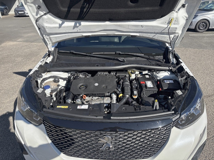 Peugeot 2008 BlueHDi 130 S&S EAT8 Allure