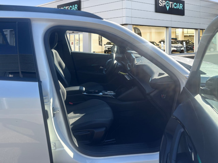 Peugeot 2008 BlueHDi 130 S&S EAT8 Allure