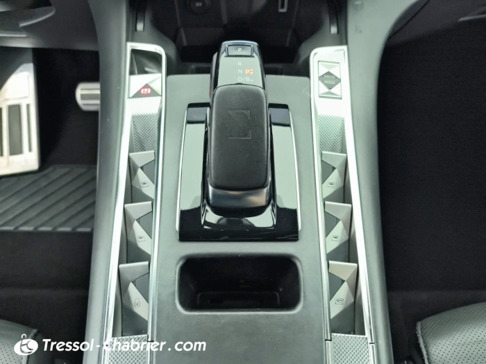DS DS7 CROSSBACK Hybride E-Tense 225 EAT8 Louvre