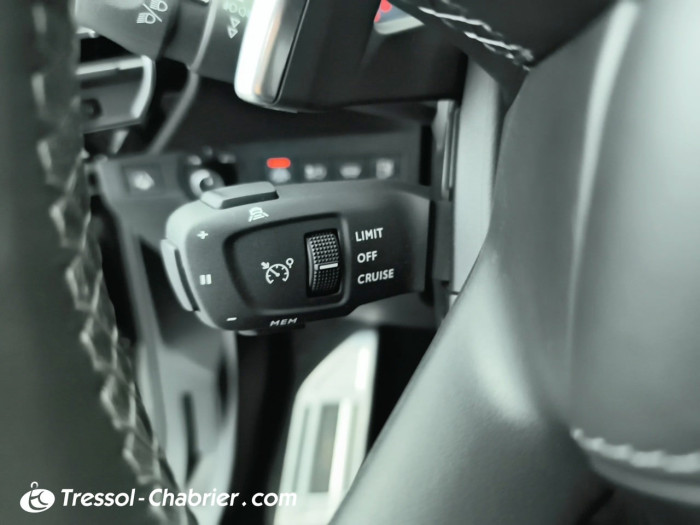 DS DS7 CROSSBACK Hybride E-Tense 225 EAT8 Louvre