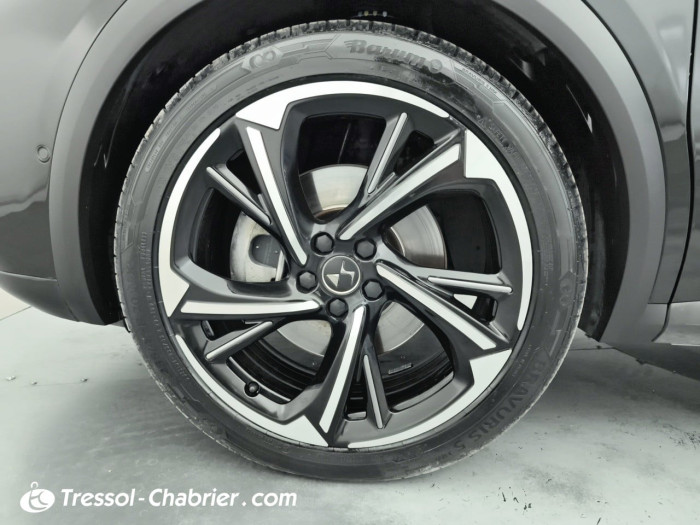 DS DS7 CROSSBACK Hybride E-Tense 225 EAT8 Louvre