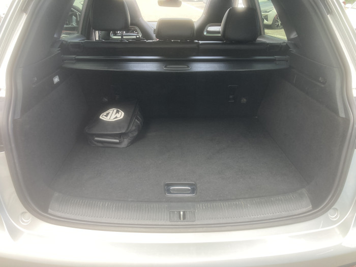 MG EHS 1.5T GDI PHEV Luxury
