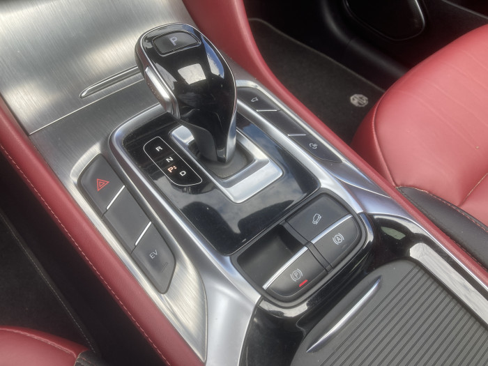 MG EHS 1.5T GDI PHEV Luxury