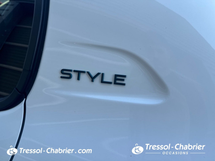 Peugeot 208 PureTech 100 S&S EAT8 Style