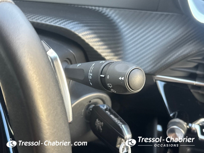 Peugeot 208 PureTech 100 S&S EAT8 Style