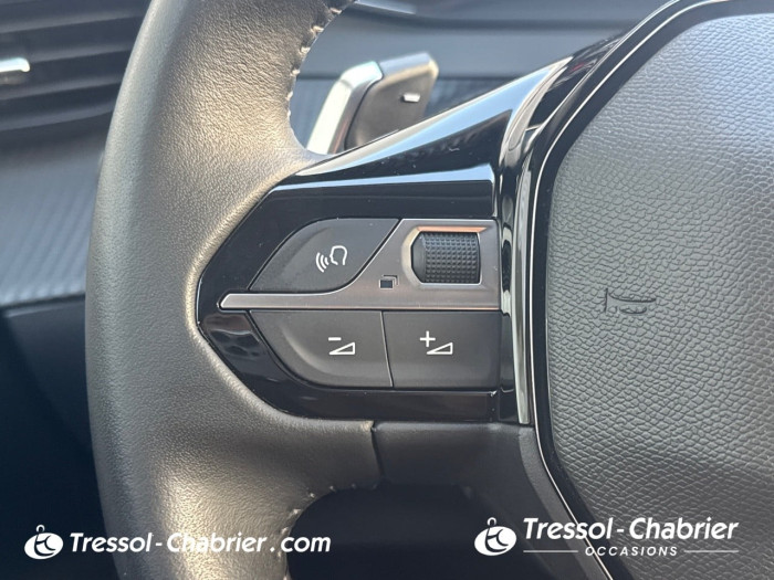 Peugeot 208 PureTech 100 S&S EAT8 Style