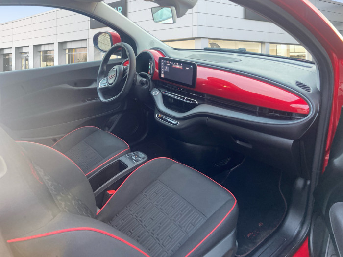 Fiat 500e CABRIOLET 500C e 118 ch RED