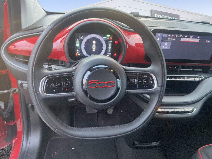 Fiat 500e CABRIOLET 500C e 118 ch RED