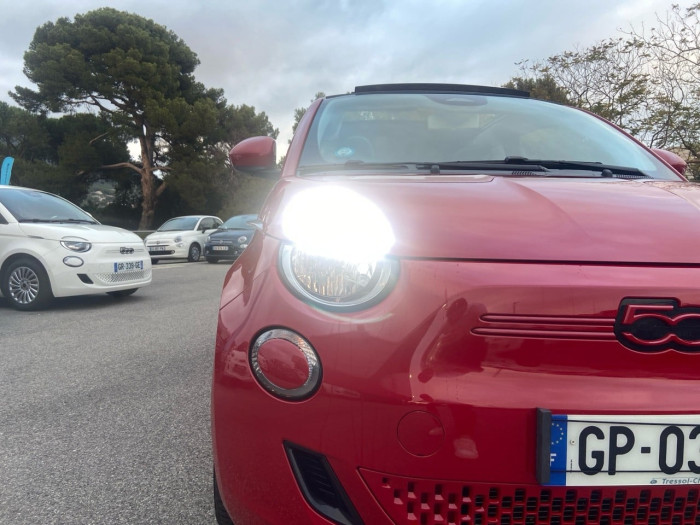 Fiat 500e CABRIOLET 500C e 118 ch RED